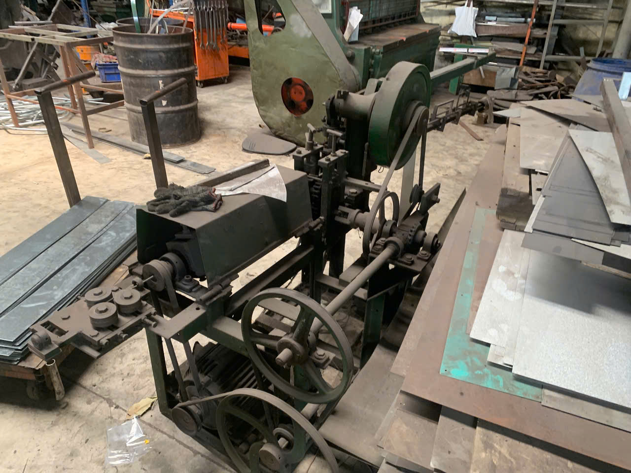 Straightening machine.jpg